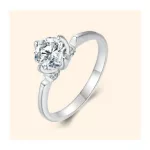 Silberner Verlobungsring mit Moissanit-Kristall, Größe 6