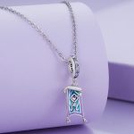 Silberanhänger, Zauberteppich