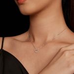 Silberne Halskette mit Moissanit-Kristall