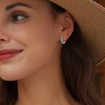 Silberne Ohrringe, Buchstabe