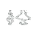 Silberne Ohrringe, abstrakte Drehung