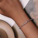 Silberarmband mit Unendlichkeitssymbol, 19 cm