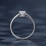 Silberring mit Moissanit-Kristall, Größe 5