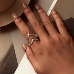 Silberring, V-förmig