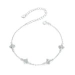 Silberarmband mit Blumen