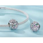 Silberanhänger mit Perlenblumen