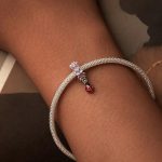 Silberanhänger, Blumen mit Marienkäfer