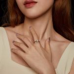 Ezüst gyűrű rózsával