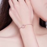 Ezüst karkötő, vintage stílus, aranyszínű