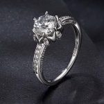 Ezüst gyűrű virággal, 8