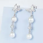 Ezüst fülbevaló gyöngyökkel