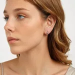 Ezüst fülbevaló, csavart