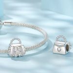 Ezüst charm, női táska