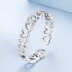 Ezüst gyűrű szívekből