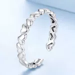 Ezüst gyűrű szívekkel, állítható méret