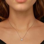 Ezüstb nyaklánc moissanitkristállyal