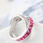  Gekreuzter Ring, rosa, verziert mit Swarovski-Kristall, 6,5