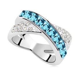    Gekreuzter Ring, Aquamarin, verziert mit Swarovski-Kristallen, 5,5