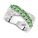  Gekreuzter Ring, Peridotgrün, verziert mit Swarovski-Kristallen, 6,5