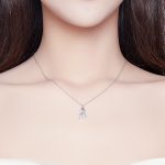 Silberne Halskette mit Hirsch