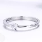  Silberring mit Kristallherz, Größe 8