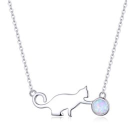 Silberne Halskette mit Katzenanhänger