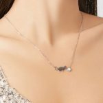 Silberne Halskette mit Katzenanhänger