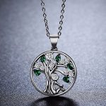 Silberne Halskette mit Lebensbaum-Anhänger, grün und weiß