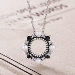 Silberne Halskette mit echtem Perlenanhänger