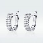 Silberohrringe mit weißem Kristall