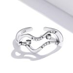 Silberner Damenring, abstrakt