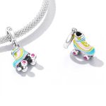 Silberanhänger, Rollschuhe