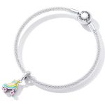 Silberanhänger, Rollschuhe