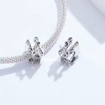 Ezüst charm, 6-os szám