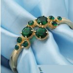  Rundes Steinarmband, verziert mit Swarovski-Kristallen