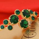  Rundes Steinarmband, verziert mit Swarovski-Kristallen