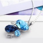 Halskette mit Katzenanhänger, verziert mit Swarovski-Kristallen