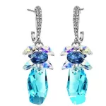  Ohrringe im geometrischen Stil, verziert mit Swarovski-Kristallen