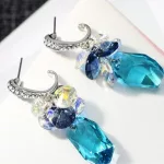  Ohrringe im geometrischen Stil, verziert mit Swarovski-Kristallen