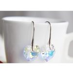  Herzsteinohrringe, Crystal AB, verziert mit Swarovski-Kristallen