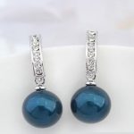  Perlenohrringe, Blau, verziert mit Swarovski-Kristallen