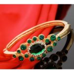  Ovales und rundes Steinarmband, verziert mit Swarovski-Kristallen