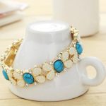  Schmetterlingsarmband, verziert mit Swarovski-Kristallen