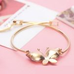  Armband mit Schmetterlingsanhänger