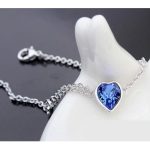  Armband mit Herzanhänger, Saphir, verziert mit Swarovski-Kristallen