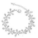 Armband mit Blumenmuster