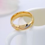 Damen-Ehering mit geometrischem Muster, Edelstahl, Gold, Größe 10