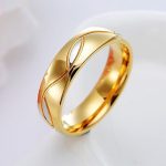 Herren-Ehering mit geometrischem Muster, Edelstahl, Gold, Größe 7