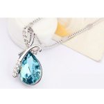  Halskette mit Anhänger, Aquamarin, verziert mit Swarovski-Kristallen