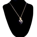  Vergoldete Halskette mit Herzanhänger, lila
